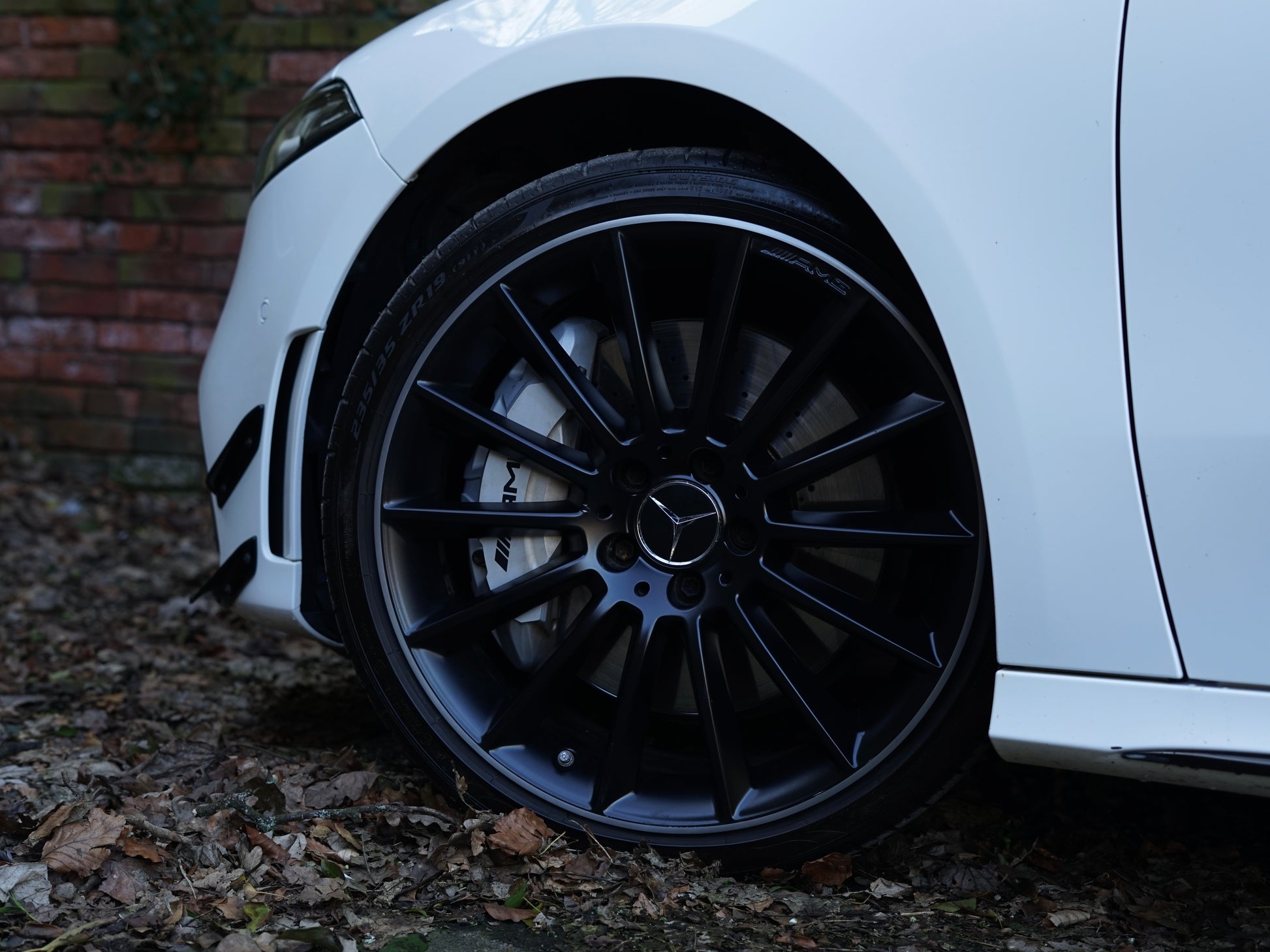 Mercedes-Benz A35 AMG