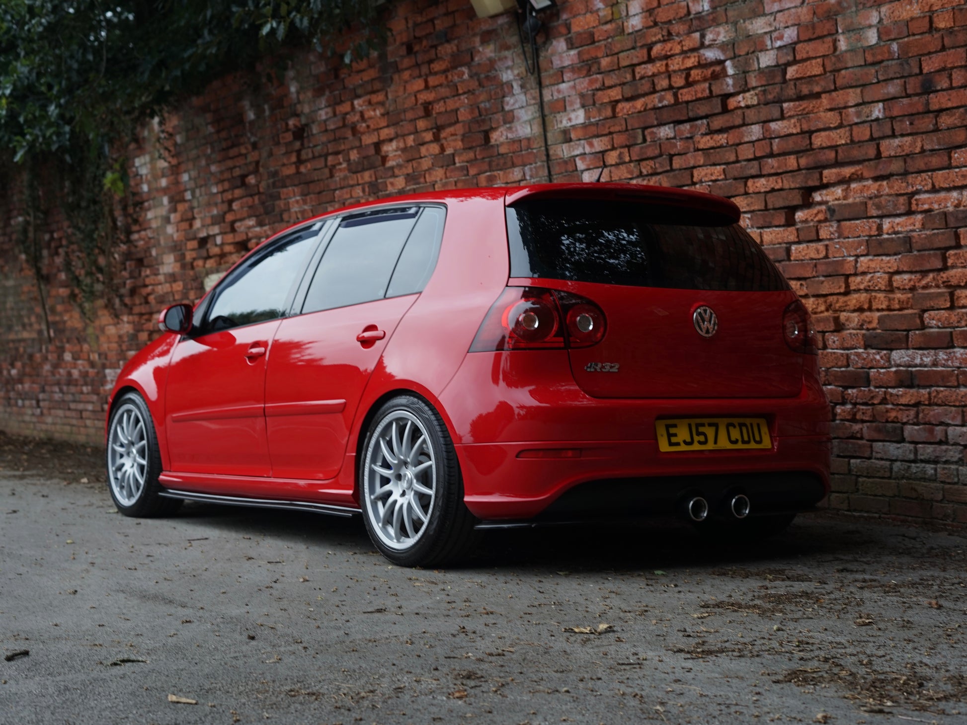 VW R32