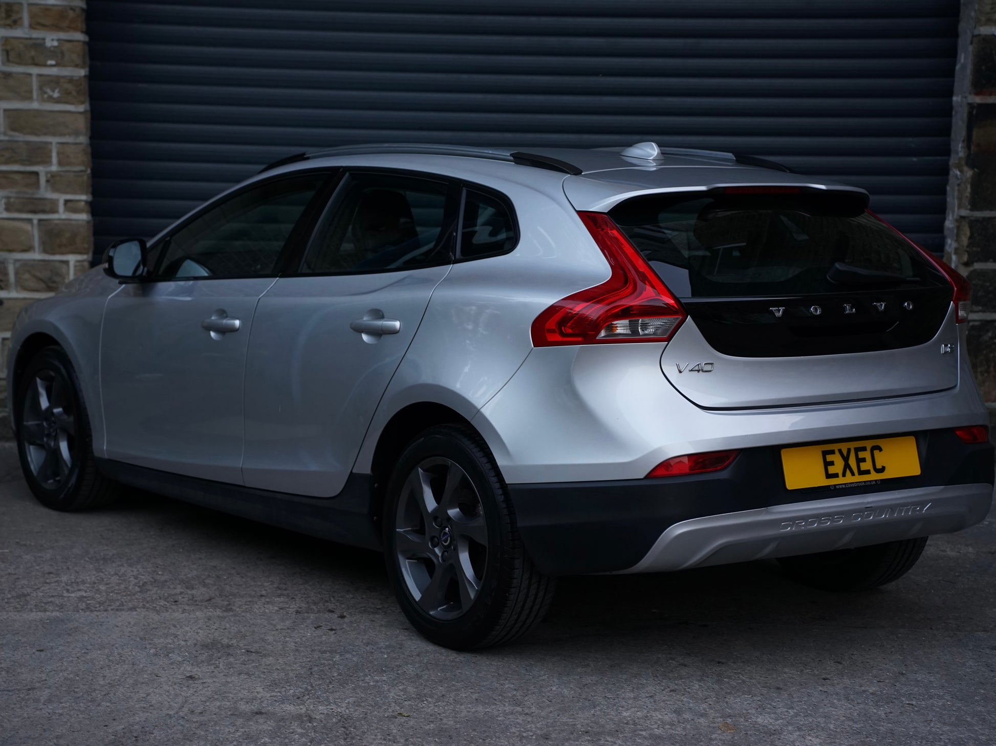 Volvo V40