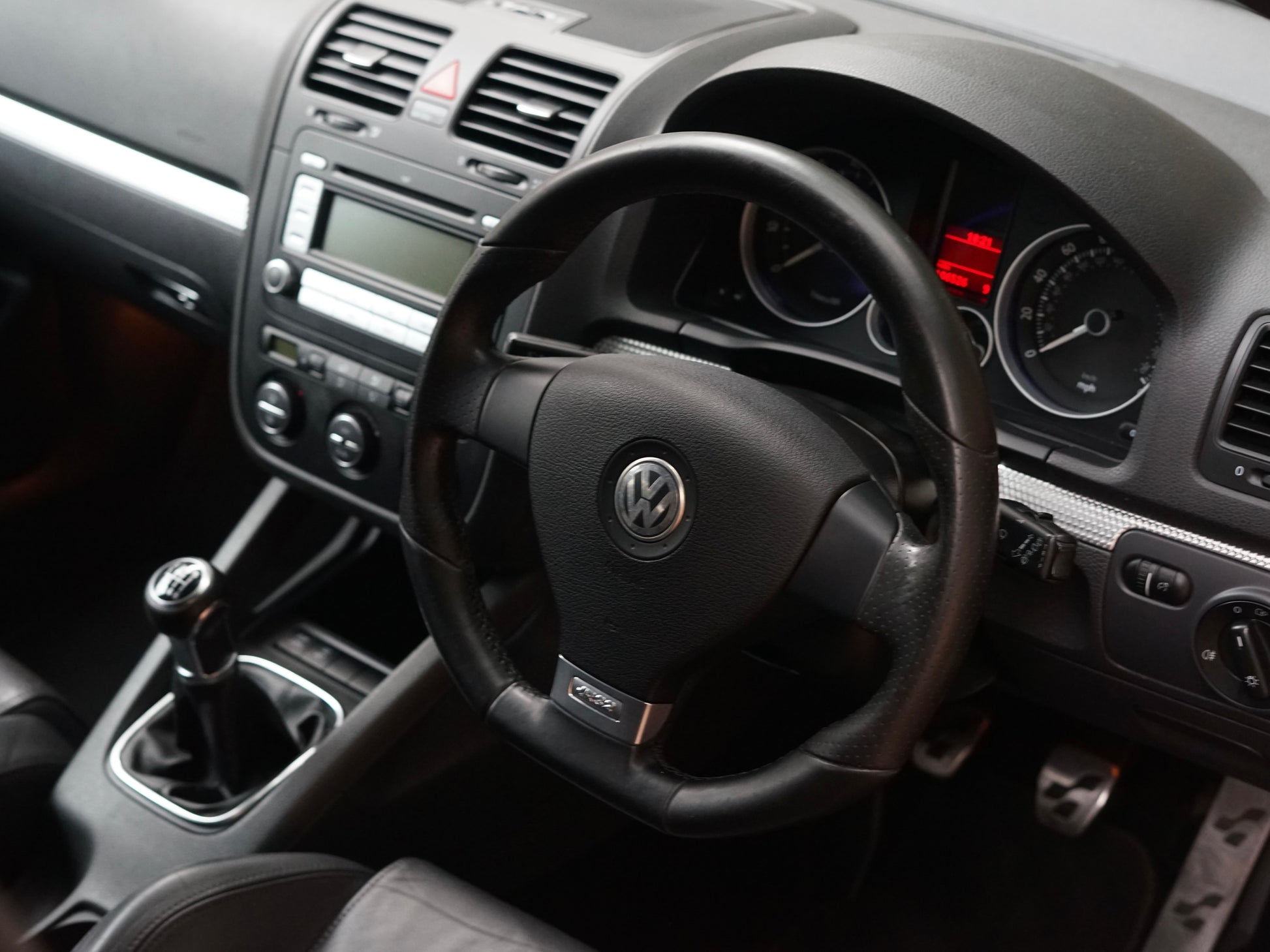 VW R32