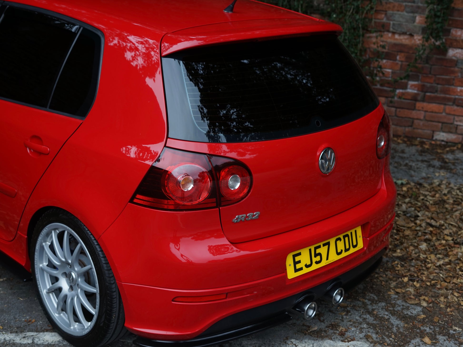 VW R32